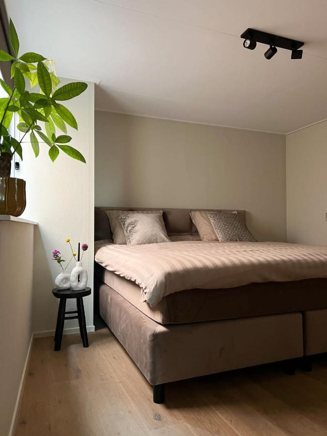 Luxury Waterpoort - 2 Bedrooms, 4 Pers Apartment Sneek